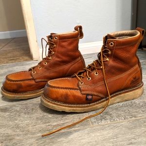 Thorogood Men's 6" Moc Toe & Steel Toe. Size: 9.5D